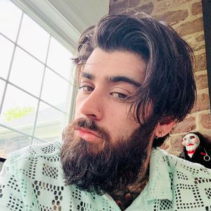 Neuer Look: Zayn Malik präsentiert seinen buschigen Bart