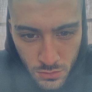 Nach Insta-Pause: Zayn Malik mit rasiertem Schädel zurück!