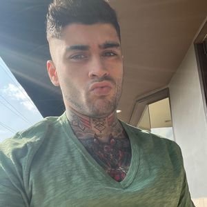 Gute Laune nach Trennung? Zayn Malik postet Duck-Face-Pic