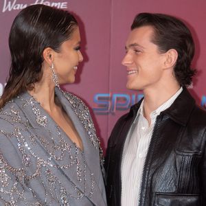 "Goldwert": Tom Holland schwärmt von Beziehung mit Zendaya!
