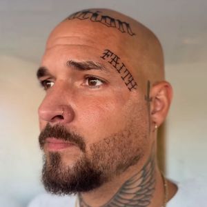 Zico Banach reagiert auf Hasskommentare zu Schädeltattoos