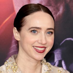 Blakes Fehlen: Zoe Kazan hat Theorie zu Taylors Hochzeit