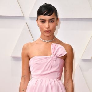 Doch keine Trennung: Zoe Kravitz zeigt ihren Verlobungsring!