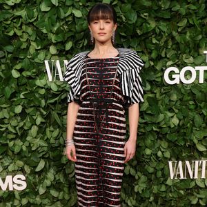 Zoey Deutch verkündet ihre Verlobung mit Jimmy Tatro