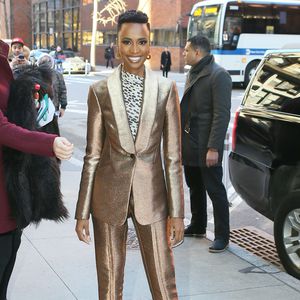 So stylish zeigt sich Zozibini nach ihrem Miss-Universe-Sieg