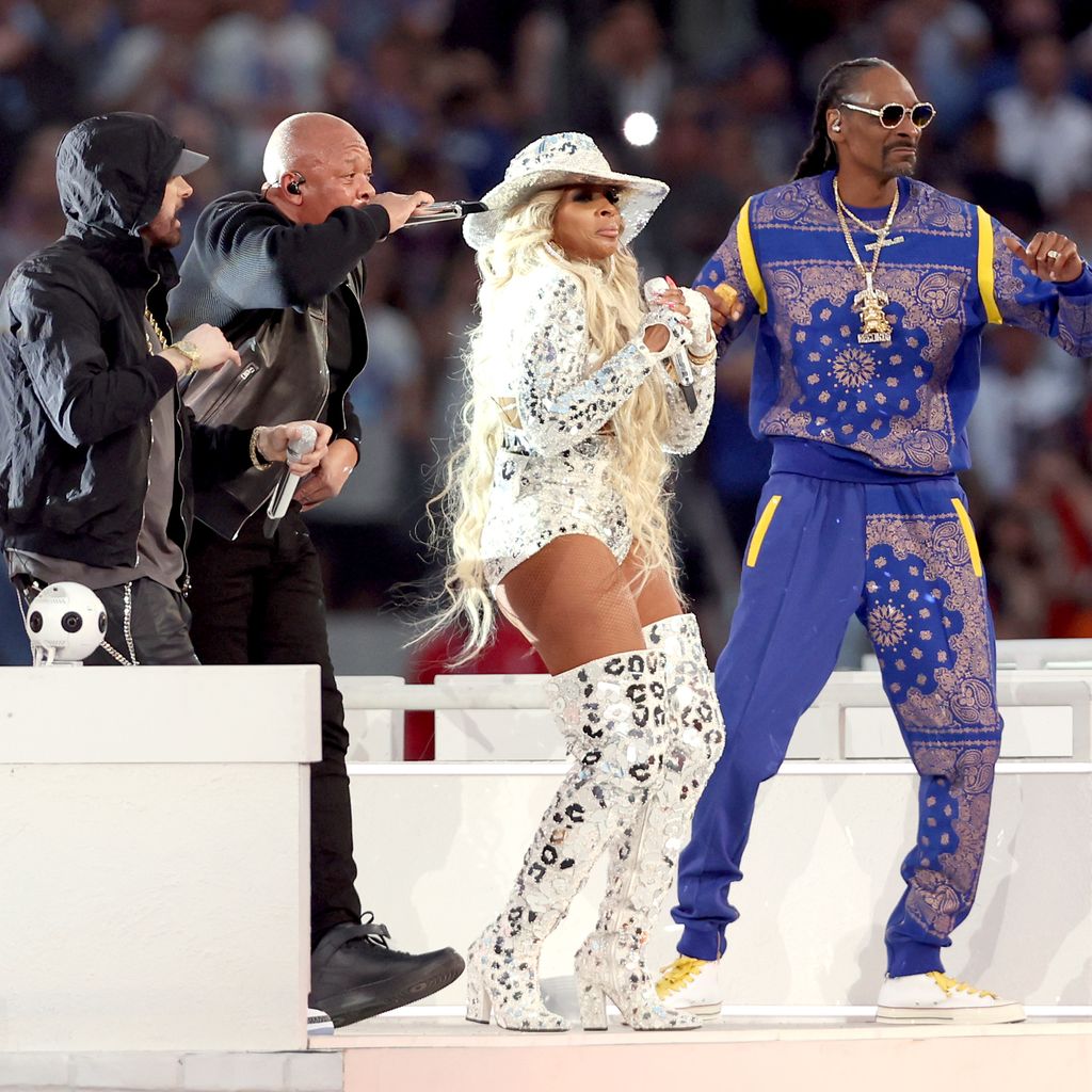 50 Cent, Eminem, Dr. Dre, Mary J. Blige und Snoop Dogg bei der Super-Bowl-Halbzeitshow