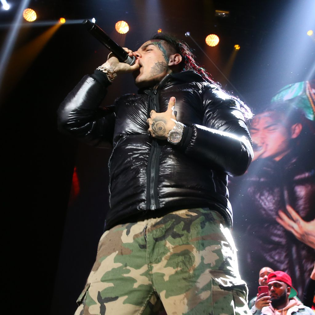 6ix9ine auf einem Konzert im Oktober 2018