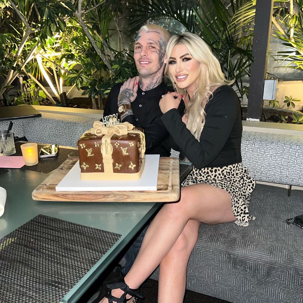 Aaron Carter mit seiner Verlobten Melanie Martin