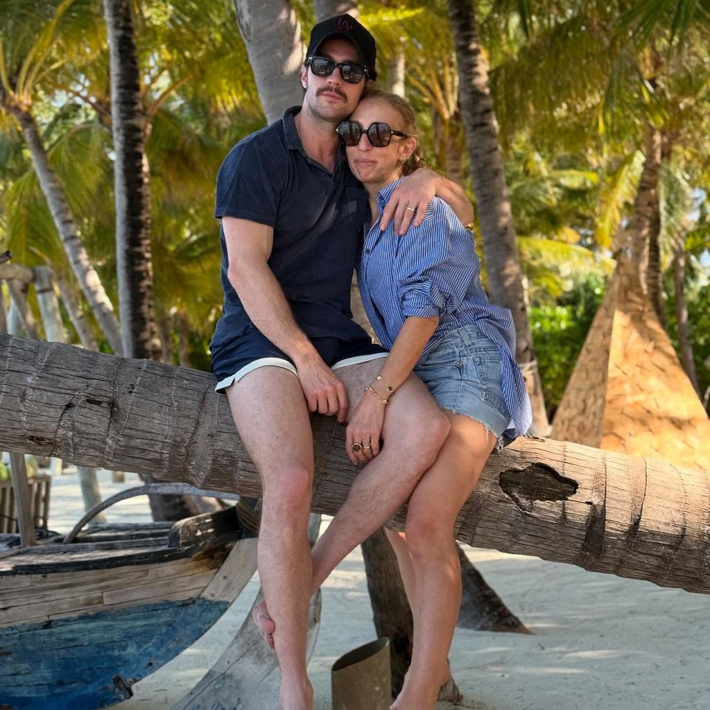 Aaron Taylor-Johnson mit seiner Frau Samantha im Dezember 2024