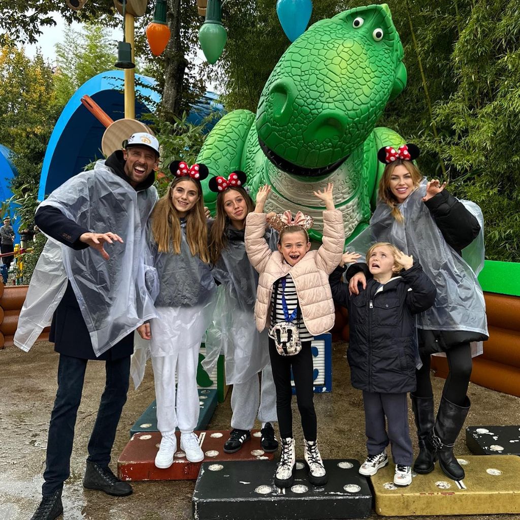 Abbey Clancy und Peter Crouch mit ihren vier Kindern