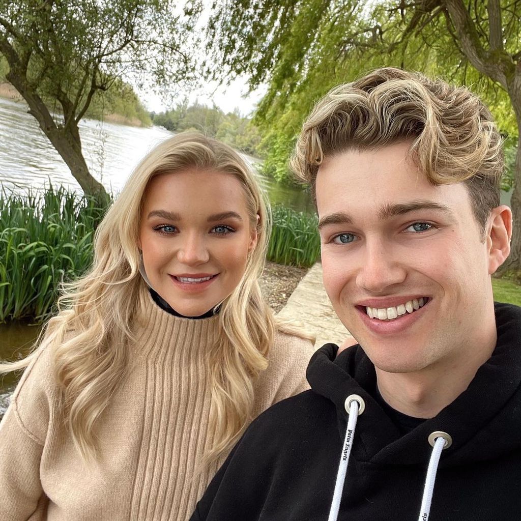 Abbie Quinnen und ihr Freund AJ im Mai 2021