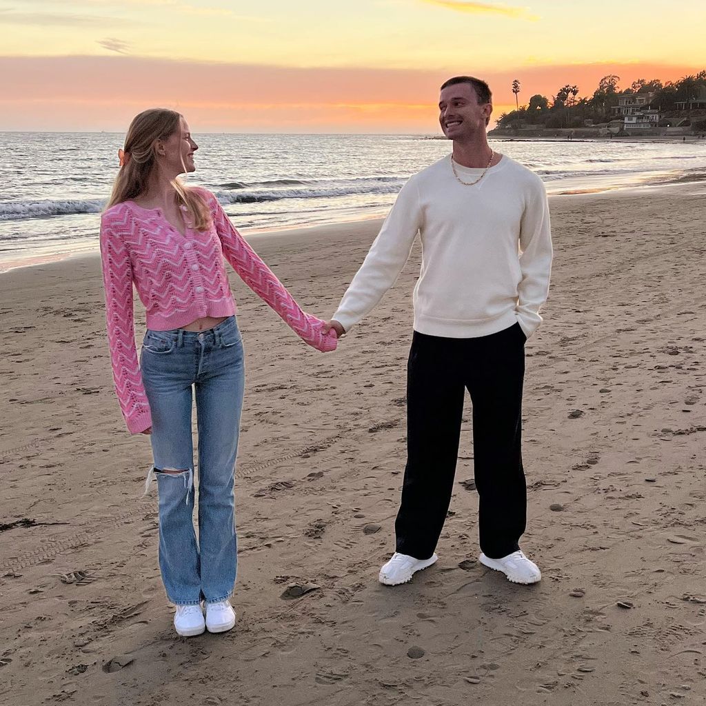 Abby Champion und Patrick Schwarzenegger, Februar 2022