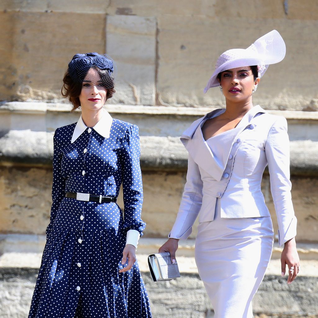 Abigail Spencer und Priyanka Chopra bei der Hochzeit von Harry und Meghan im Mai 2018