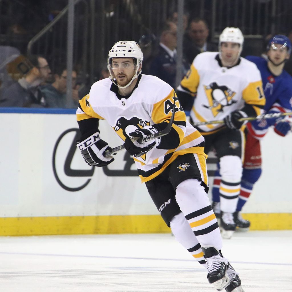 Adam Johnson, Eishockeystar