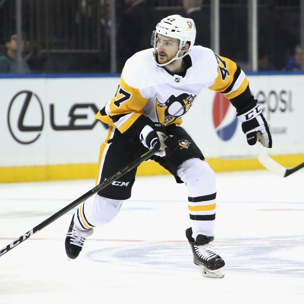 Adam Johnson, Eishockeyspieler