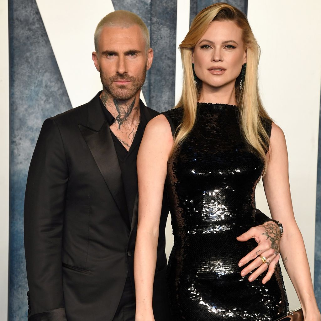 Adam Levine und Behati Prinsloo bei den Oscars 2023