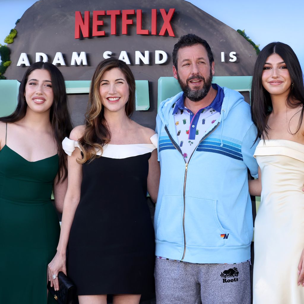 Adam Sandler mit Frau Jackie und seinen Töchtern