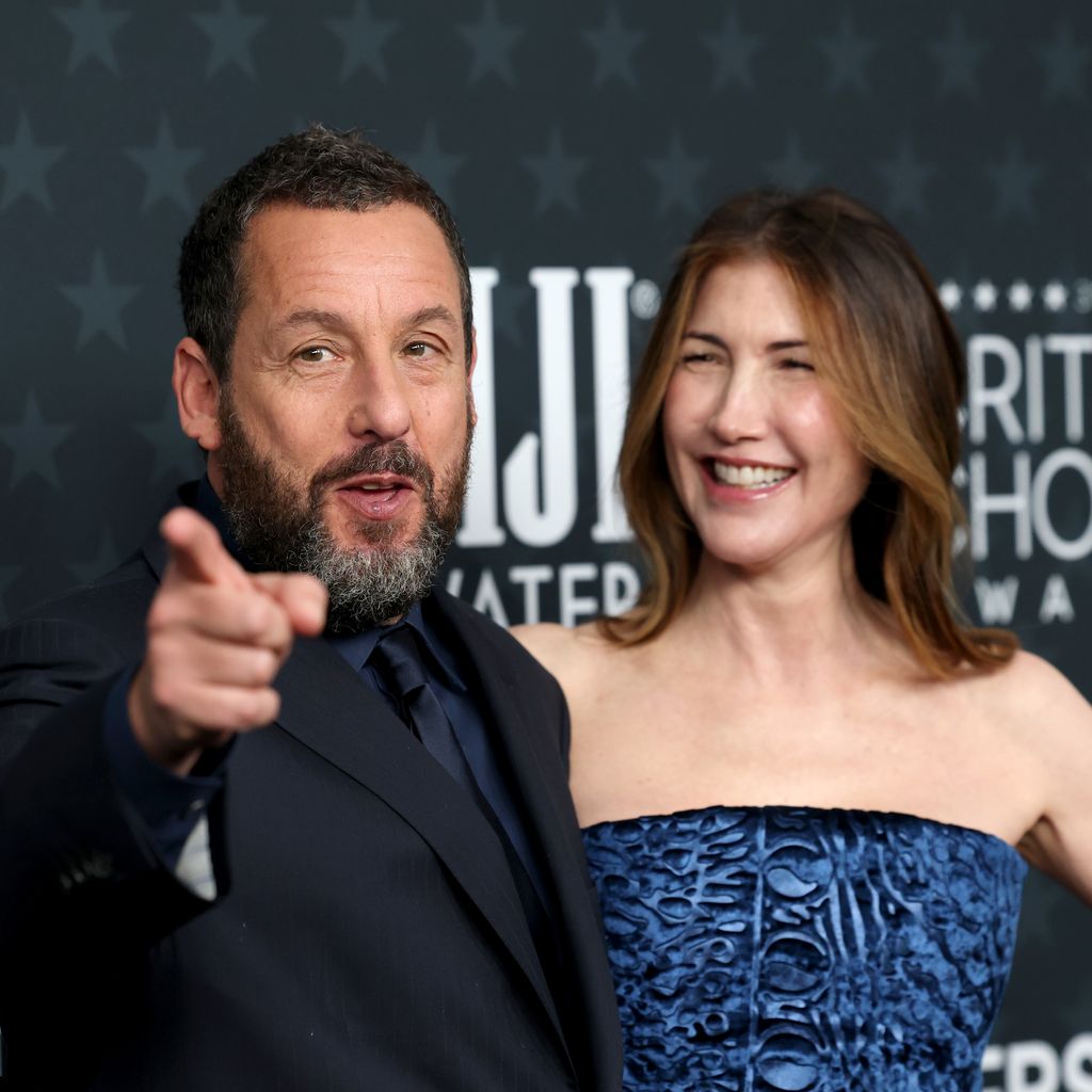 Adam und Jackie Sandler bei den Critics Choice Awards 2026 in Santa Monica