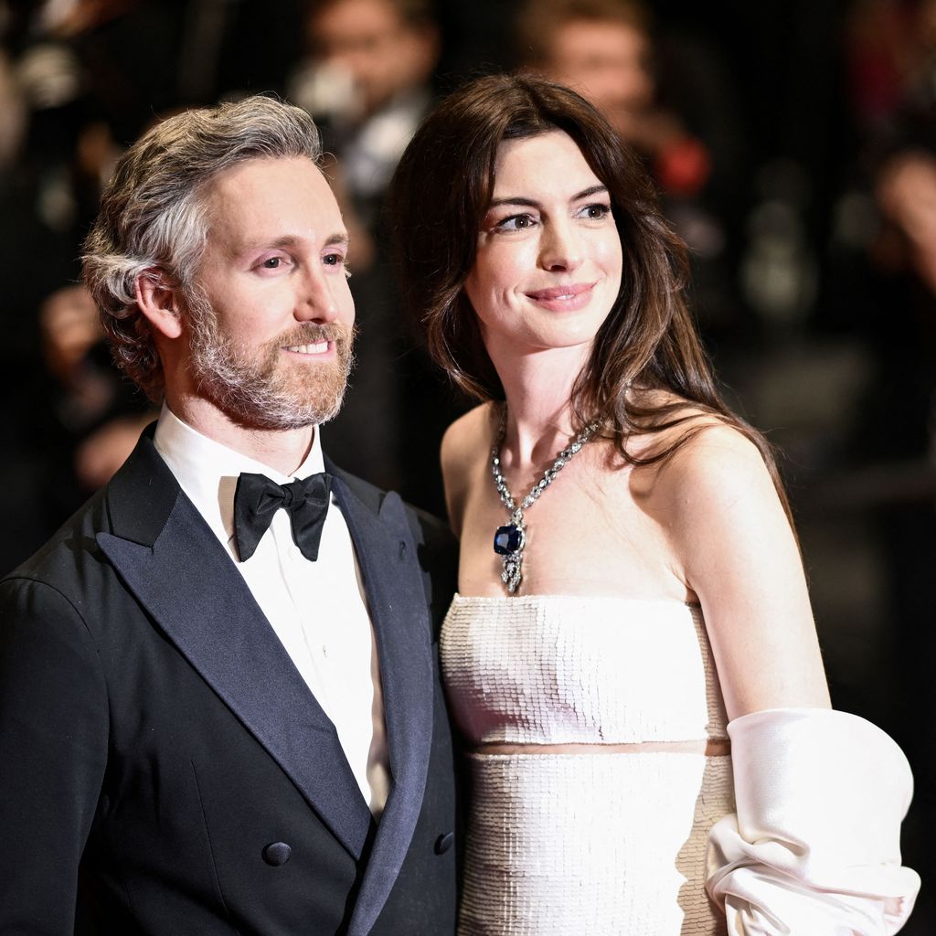 Adam Shulman und Anne Hathaway bei den Cannes Filmfestspielen 2022