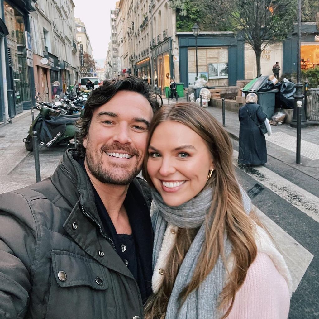 Adam Woolard und Hannah Brown, Februar 2023