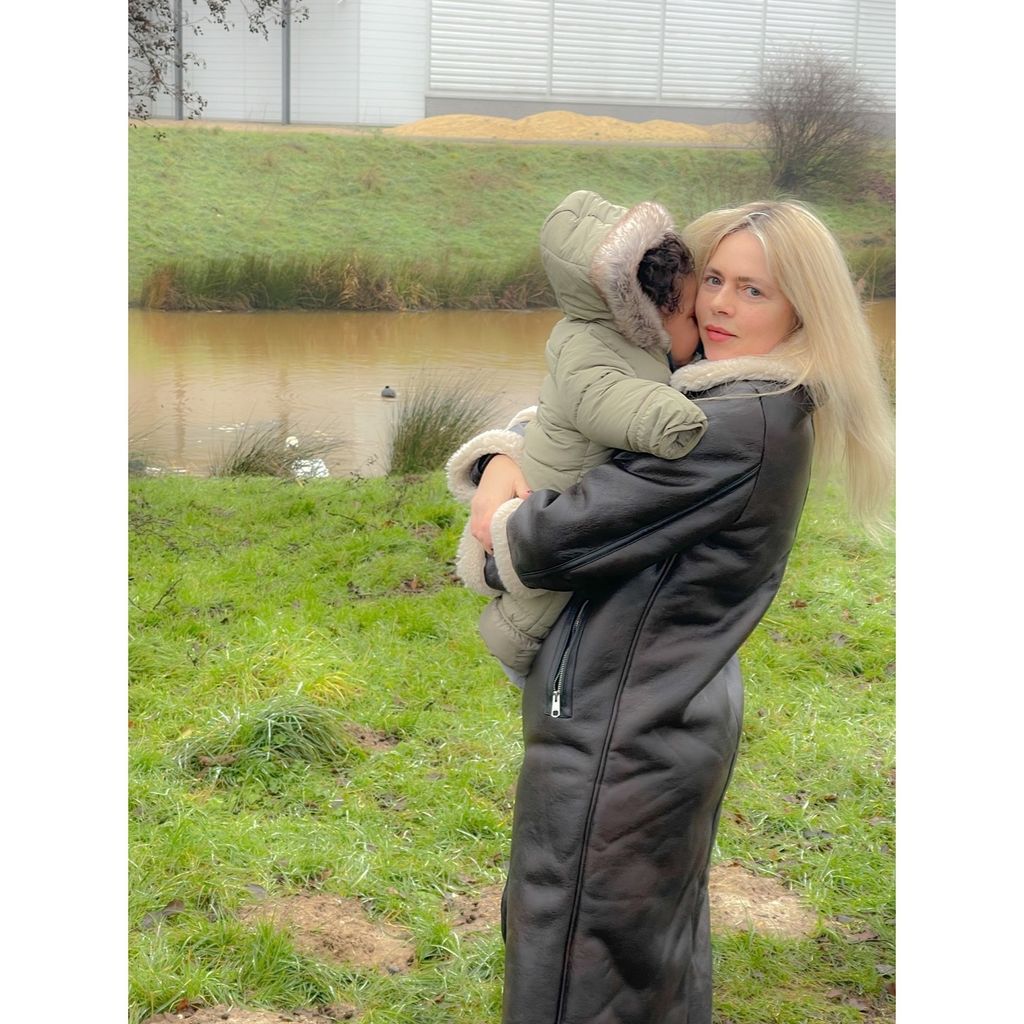 Adelina Zilai mit ihrem Sohn, Januar 2025