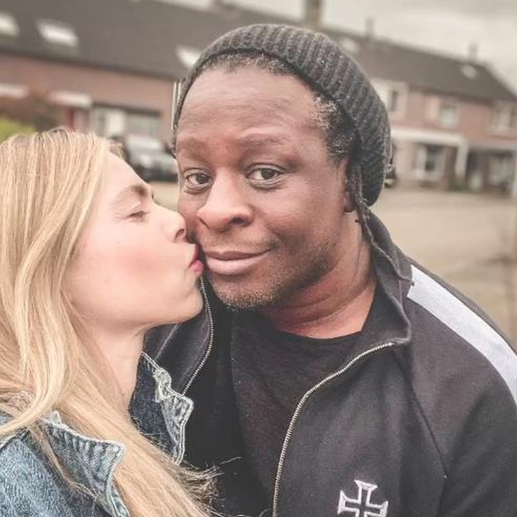 Adelina Zilai und Mola Adebisi