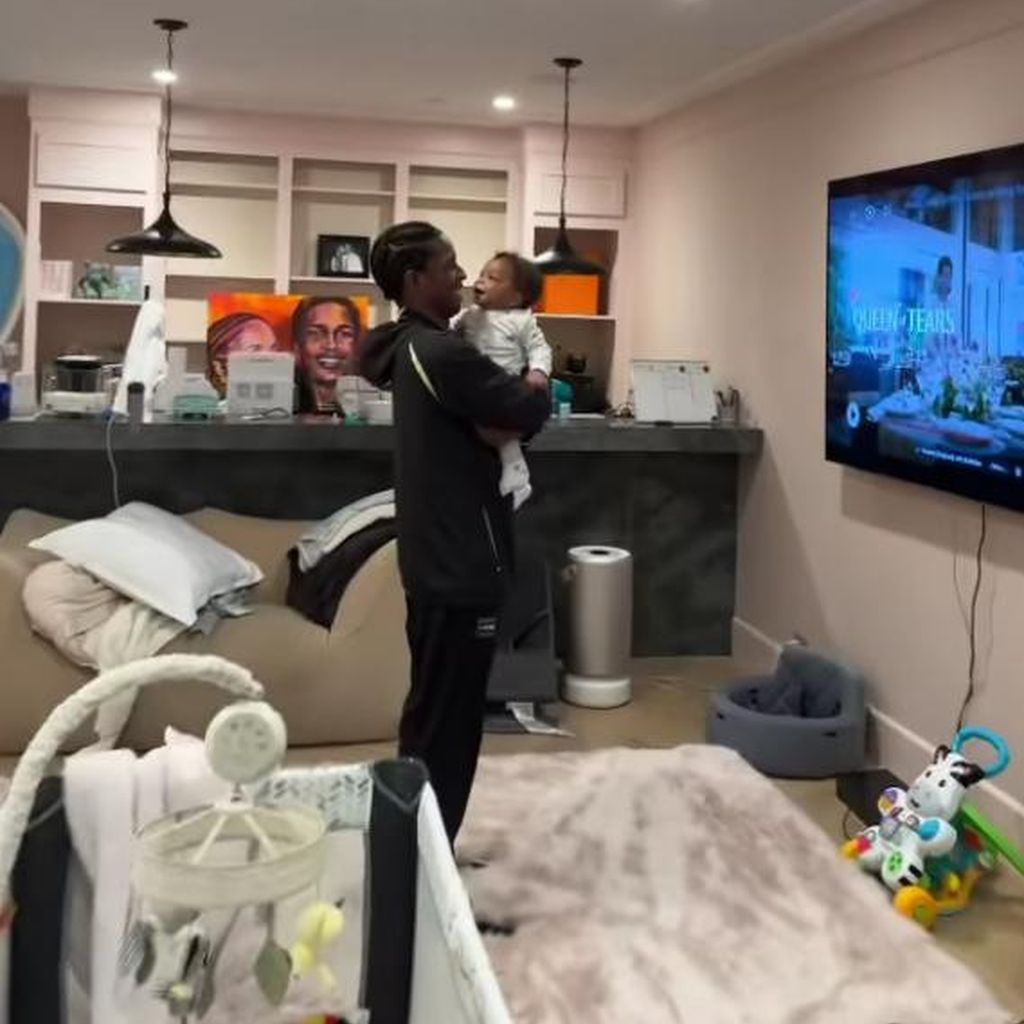 A$AP Rocky mit seinem Sohn Riot, August 2024