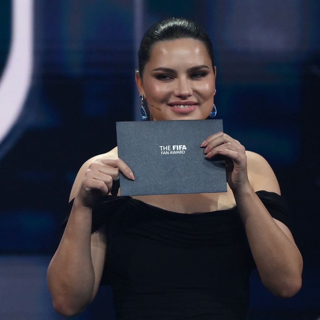 Adriana Lima bei den Best FIFA Football Awards 2022