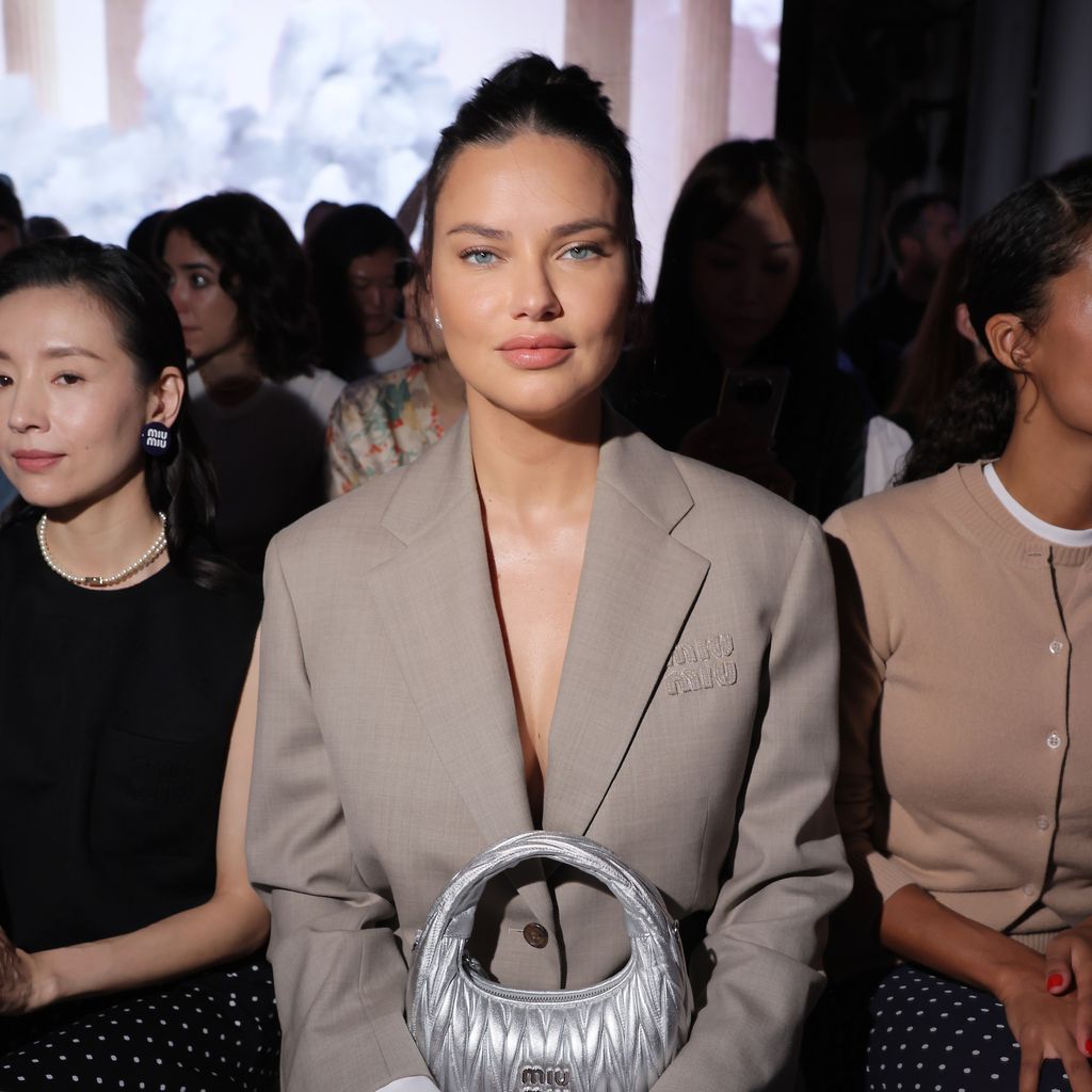 Adriana Lima, Oktober 2023