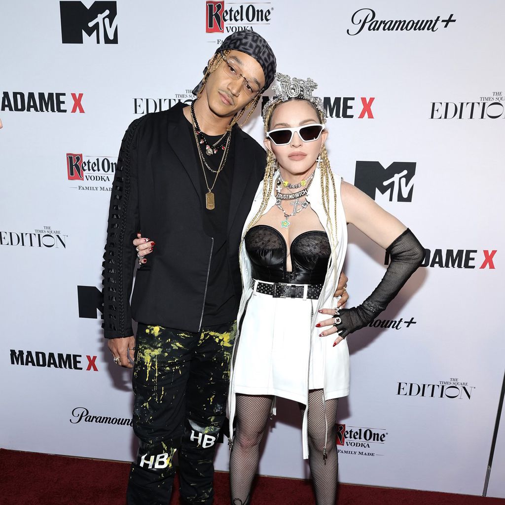 Ahlamalik Williams und Madonna, 2021