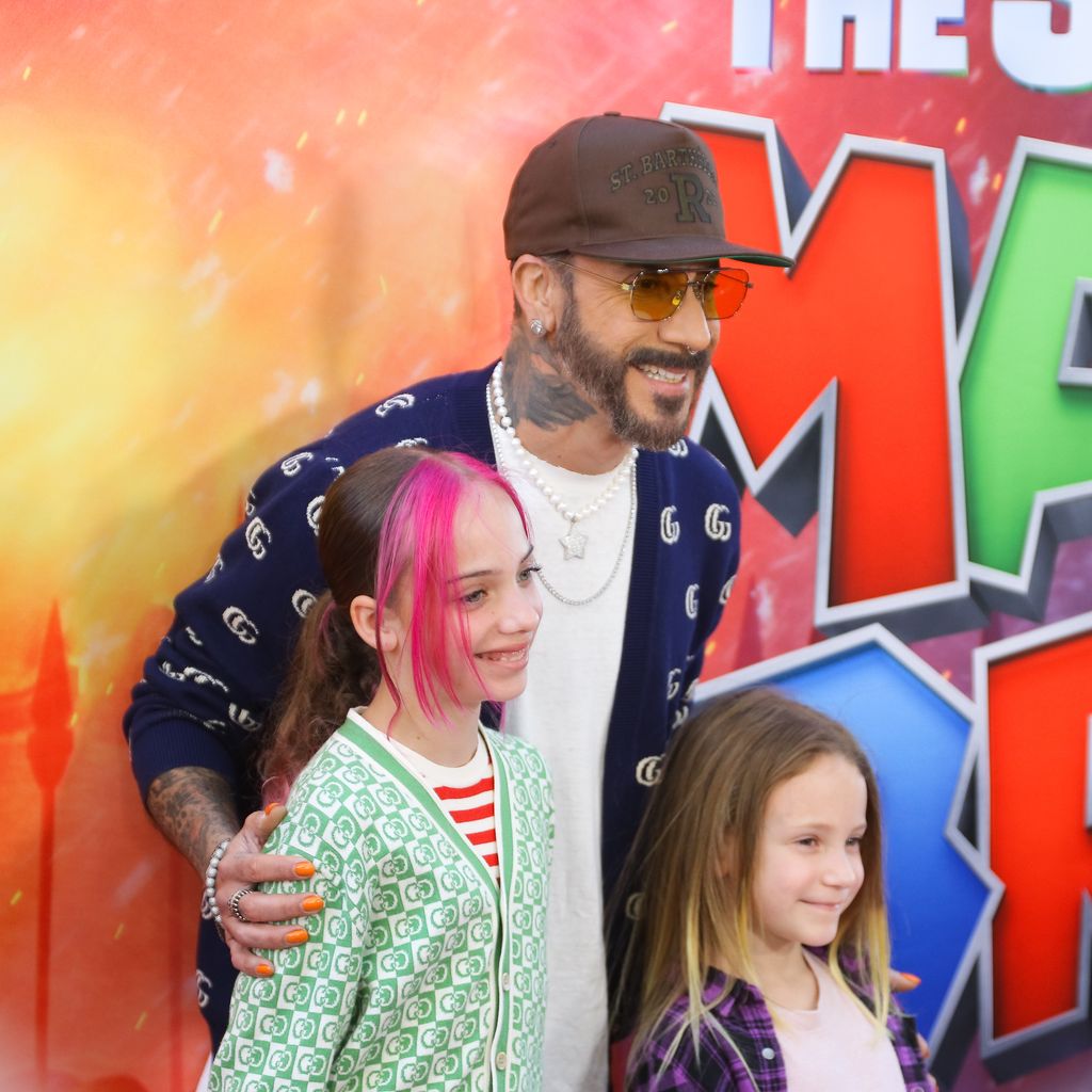 AJ McLean und seine Töchter Ava und Lyric, April 2023