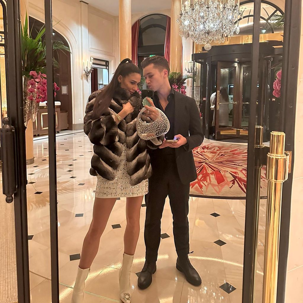 AJ Pritchard und Zara Zoffany im Januar 2024 in Paris