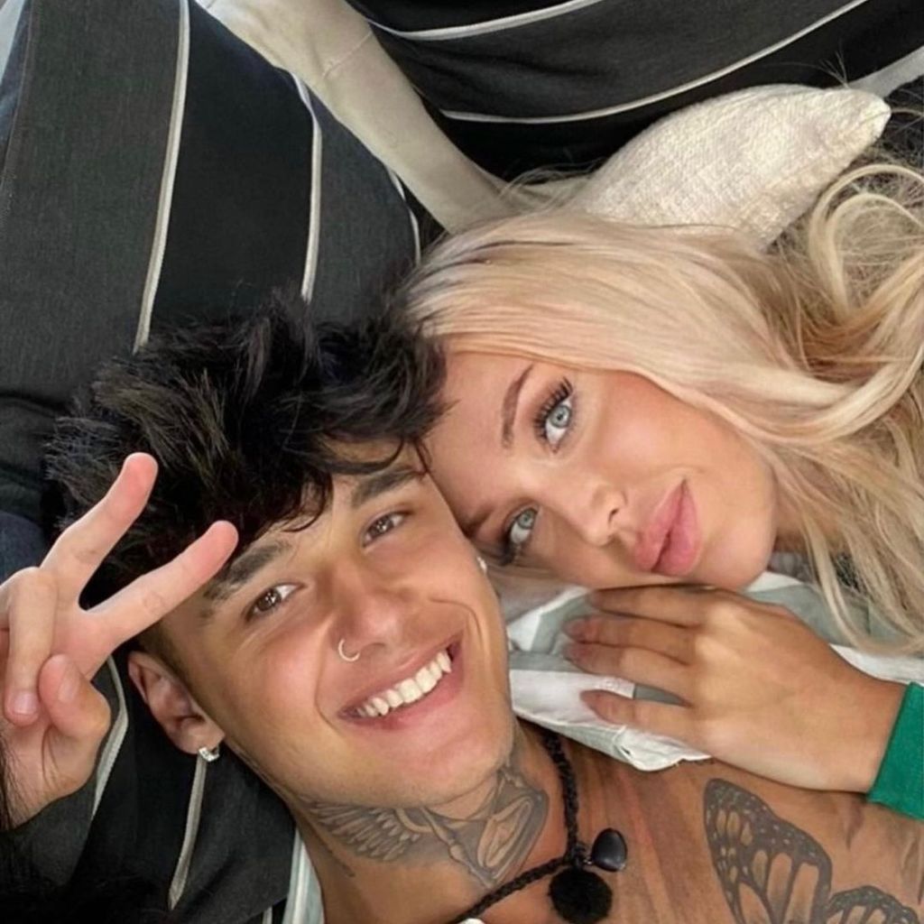 Akka und Sophie, "Too Hot To Handle"-Kandidaten