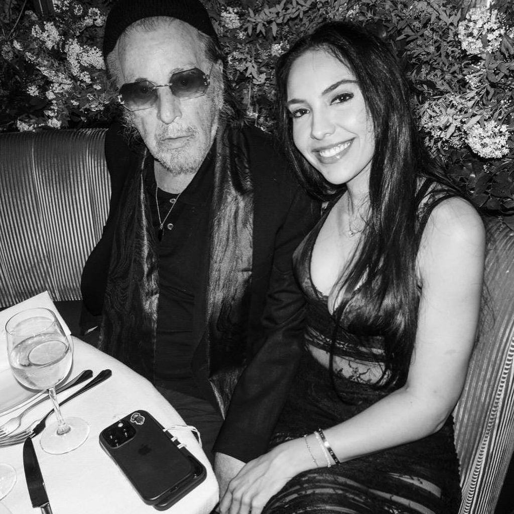 Al Pacino und Noor Alfallah, März 2026