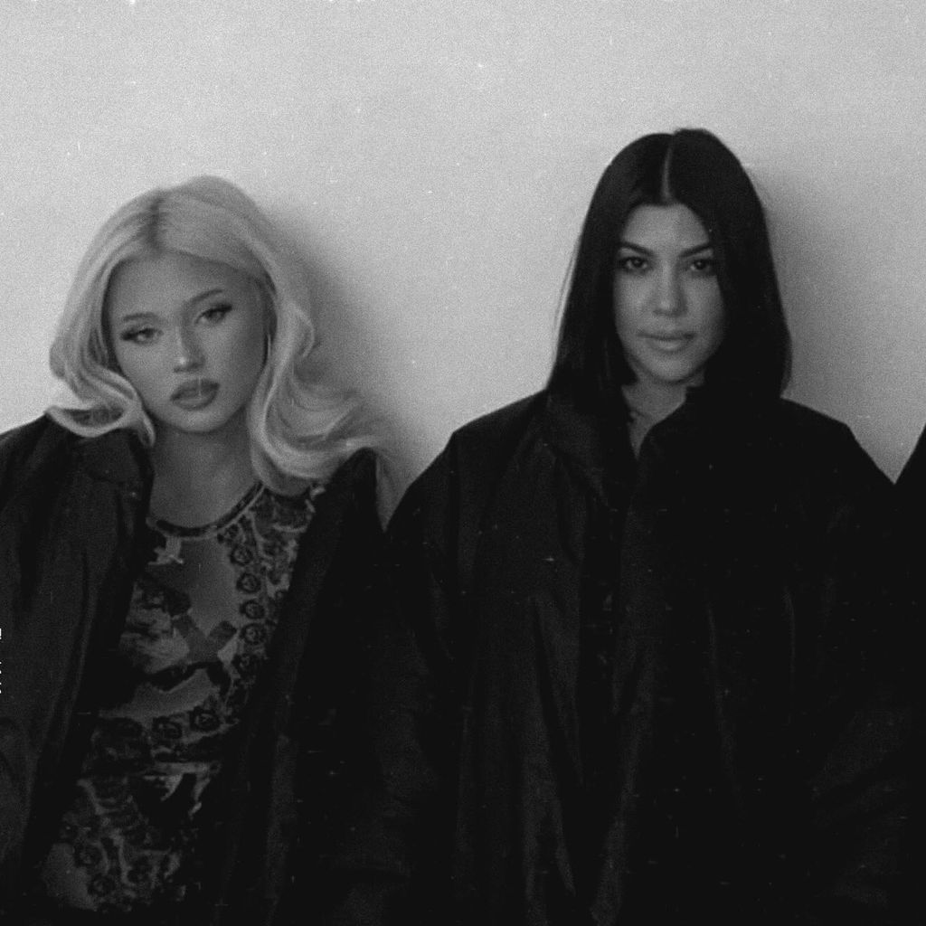 Alabama Barker, Kourtney Kardashian und Atiana De La Hoya, November 2025