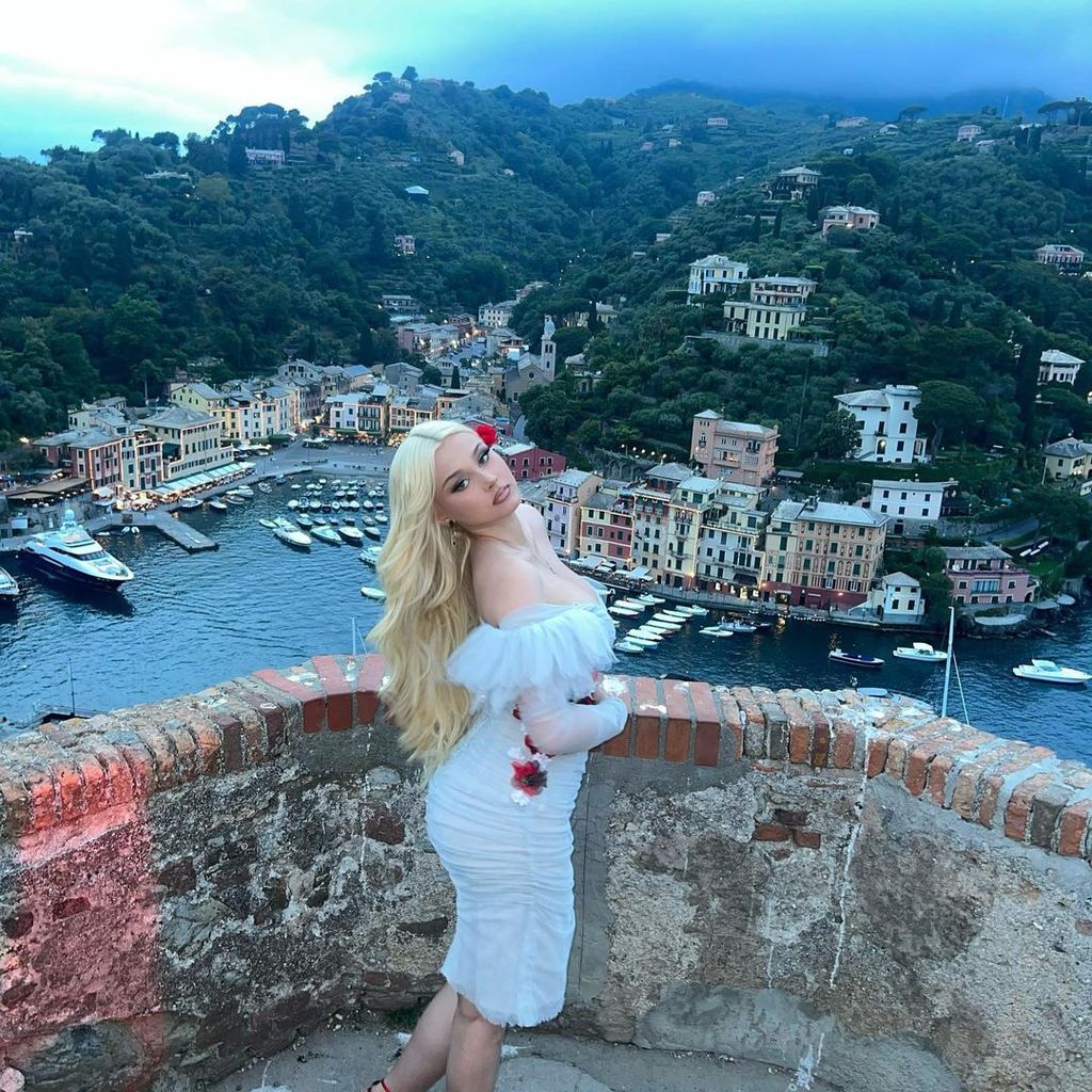 Alabama Luella Barker in Portofino