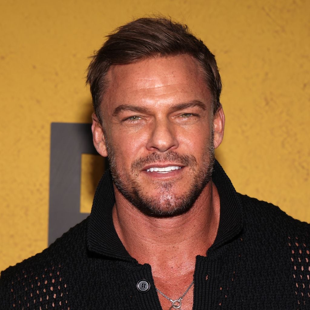 Alan Ritchson bei einer Sondervorstellung der zweiten Staffel von "Reacher" in Los Angeles
