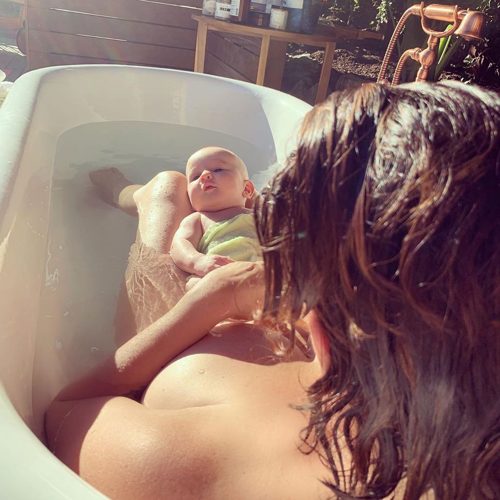 Alanis Morissette mit ihrem Sohn Winter, Oktober 2019