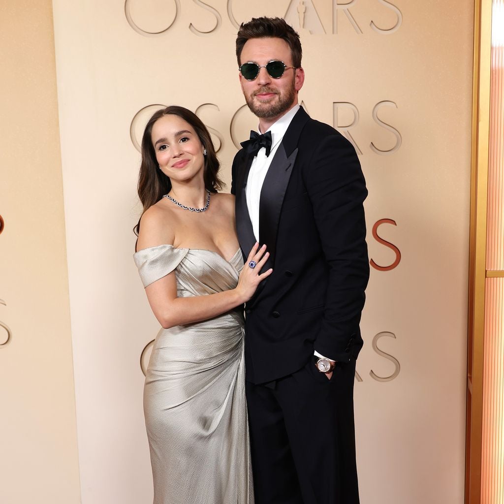 Alba Baptista und Chris Evans bei den 98. Oscars im Dolby Theatre in Hollywood