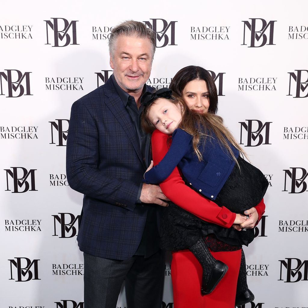 Alec Baldwin, Hilaria Baldwin und Carmen Baldwin im Februar 2020 in New York