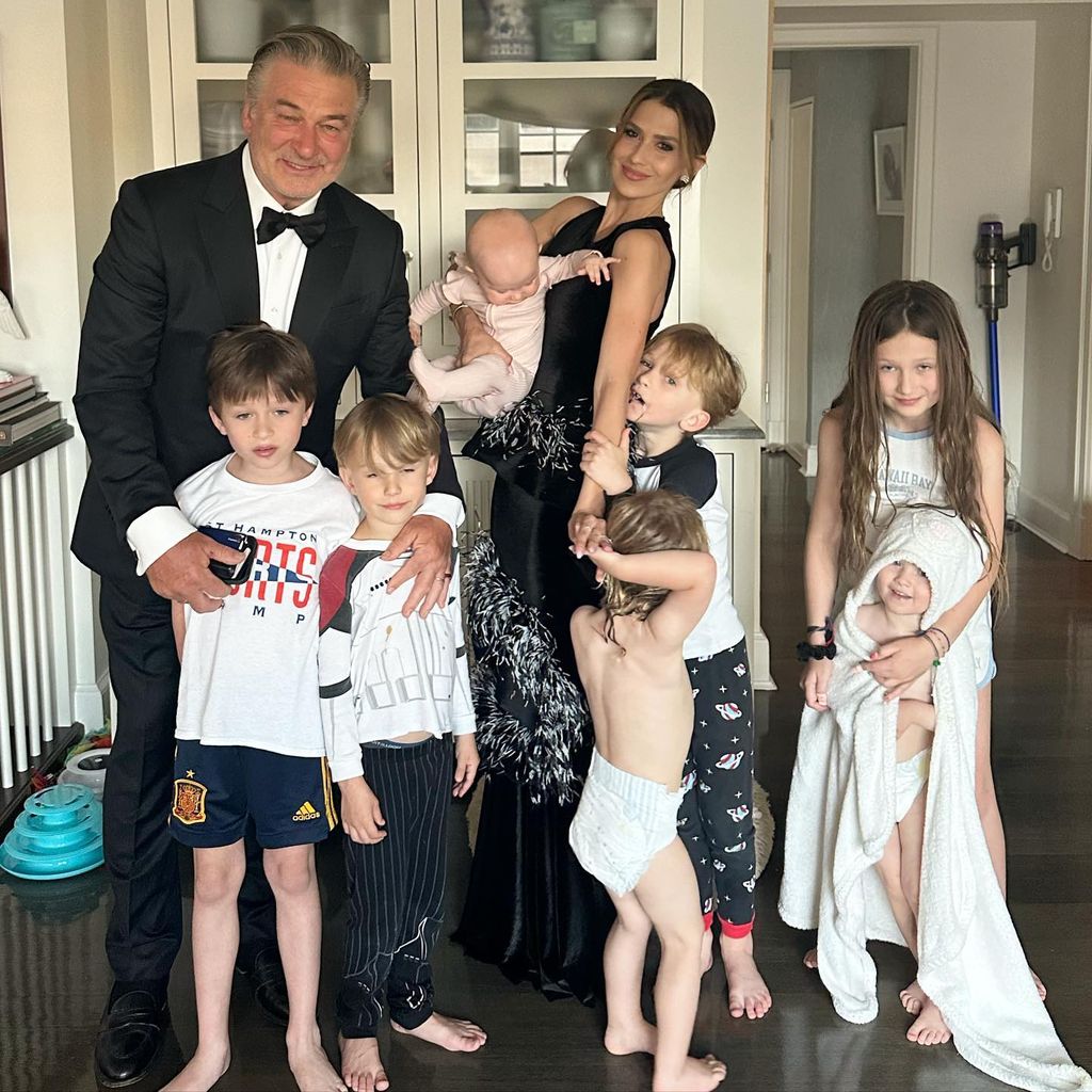 Alec und Hilaria Baldwin mit ihren Kindern, Mai 2023