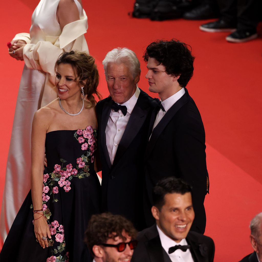 Alejandra Silva, Richard Gere und Homer James Jigme Gere in Cannes 2024