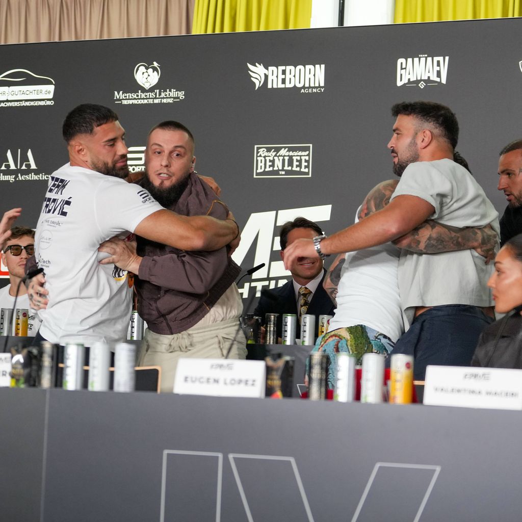 Aleks Petrovic, Eugen Lopez und Yasin Cilingir bei der Pressekonferenz zu Fame Fighting am 11. Oktober 2026 im Atlantic Hotel Essen