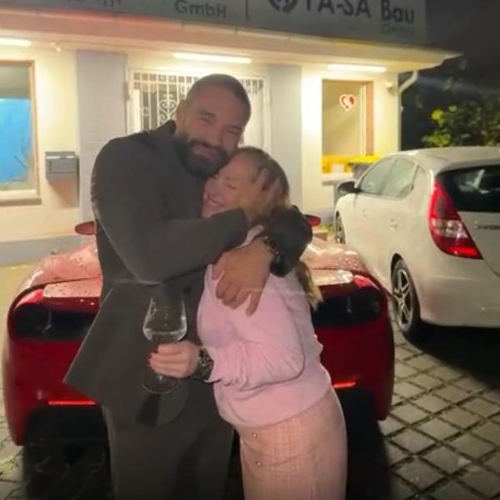 Aleks Petrovc mit Temptation-Verführerin Jolinas Mama