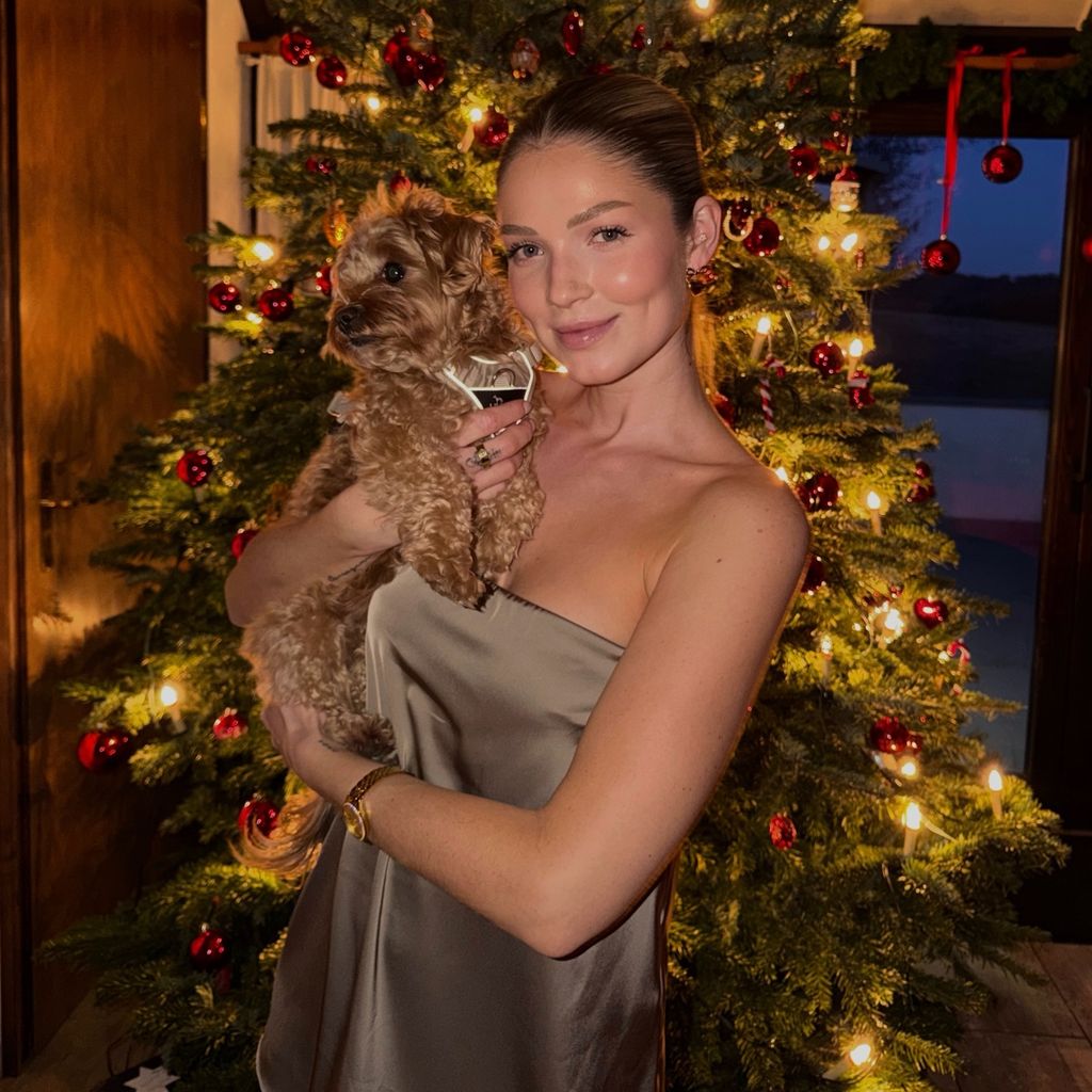 Alessandra Wichert und ihr Hund im Dezember 2025