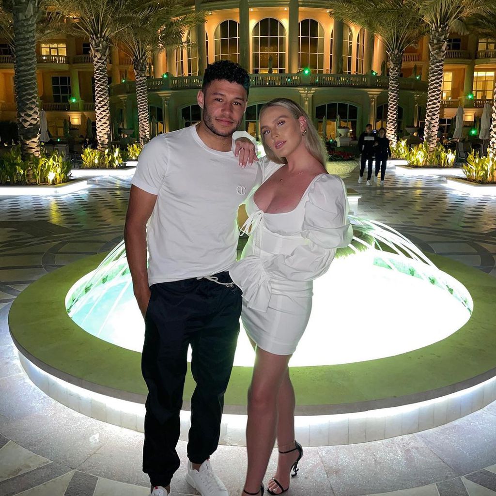 Alex Oxlade-Chamberlain und Perrie Edwards im November 2021