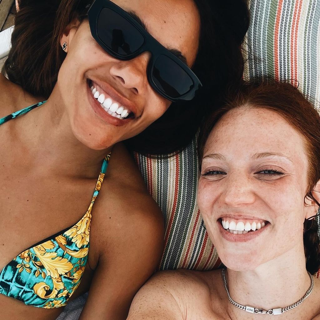 Alex Scott und Jess Glynne im Juli 2024