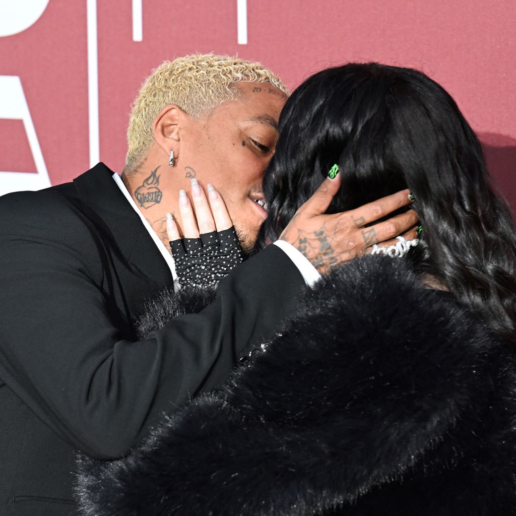 Alexander Edwards und Cher auf der amfAR Gala 2024