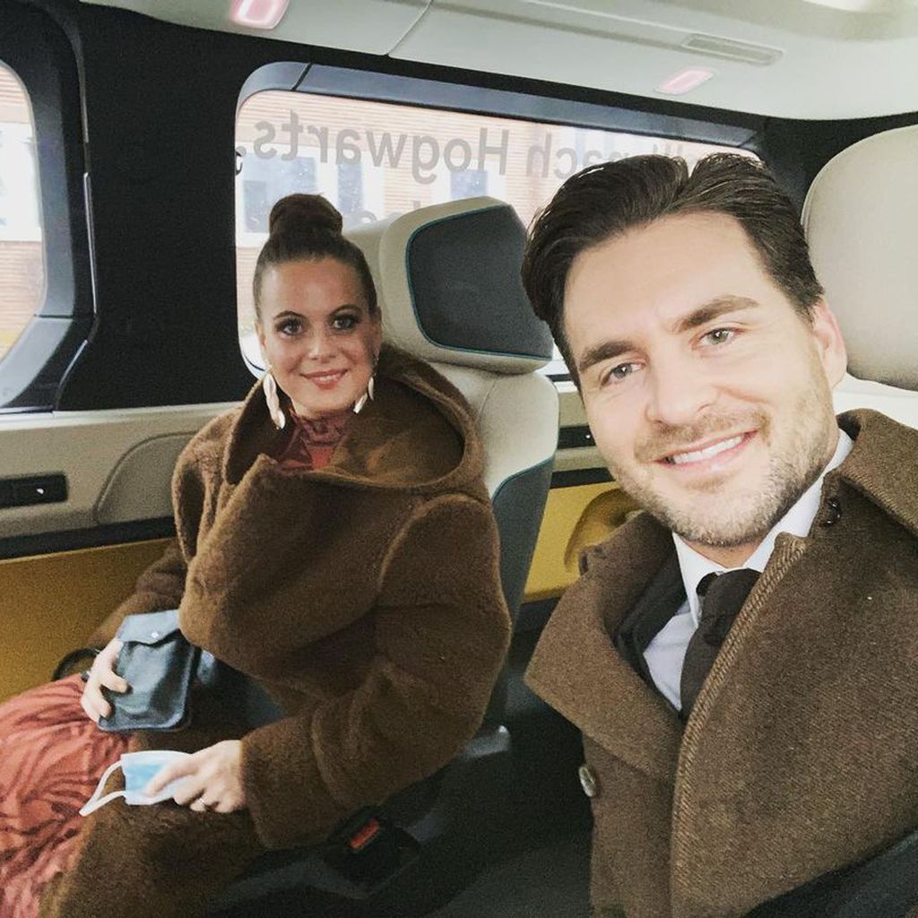Alexander Klaws mit seiner Frau Nadja, Dezember 2021