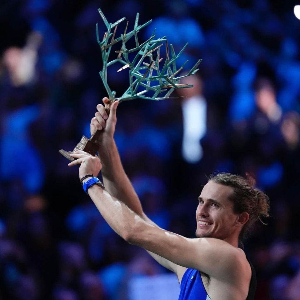 Alexander Zverev gewinnt zum ersten Mal das Masters-Turnier in Paris.